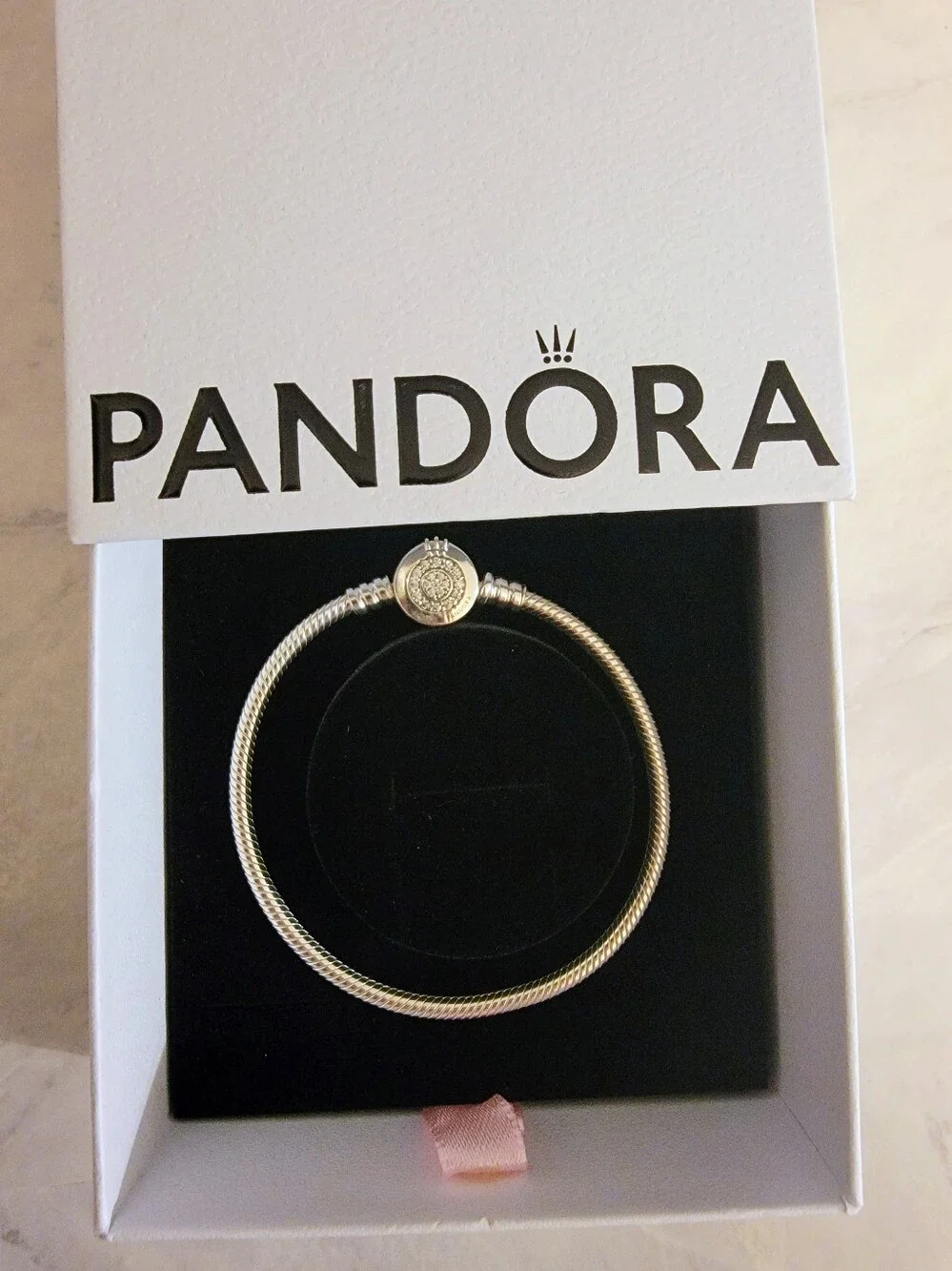Pandora Moments Sparkling Crown Bracelet